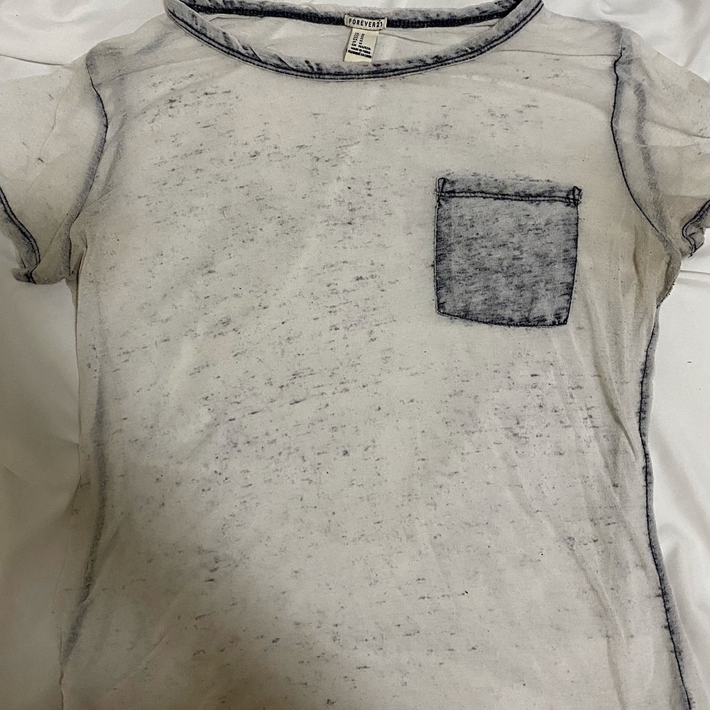 Comfortable, Soft Forever 21 T-shirt